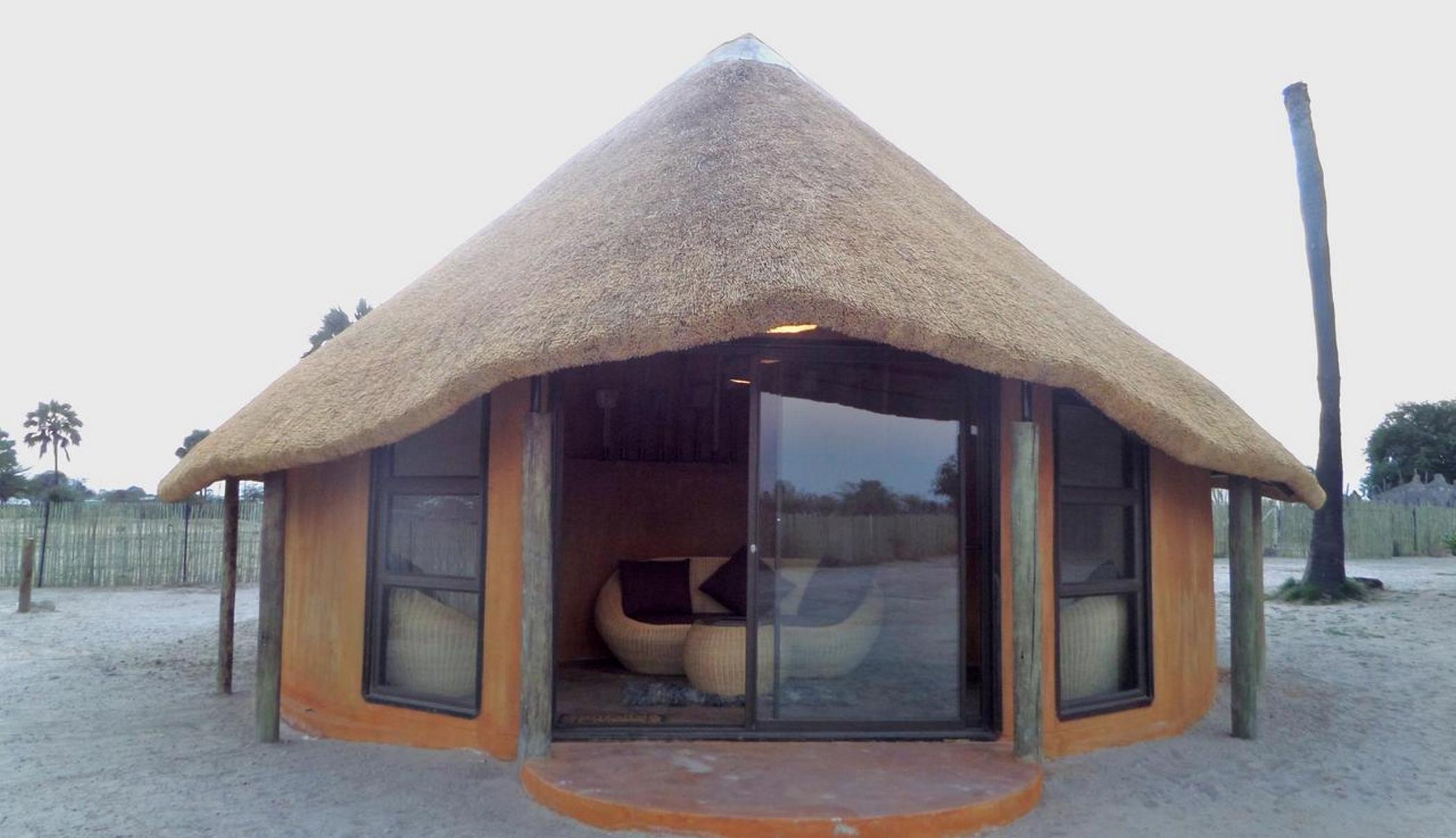 Ongula Village Homestead Lodge Ondangwa Bagian luar foto