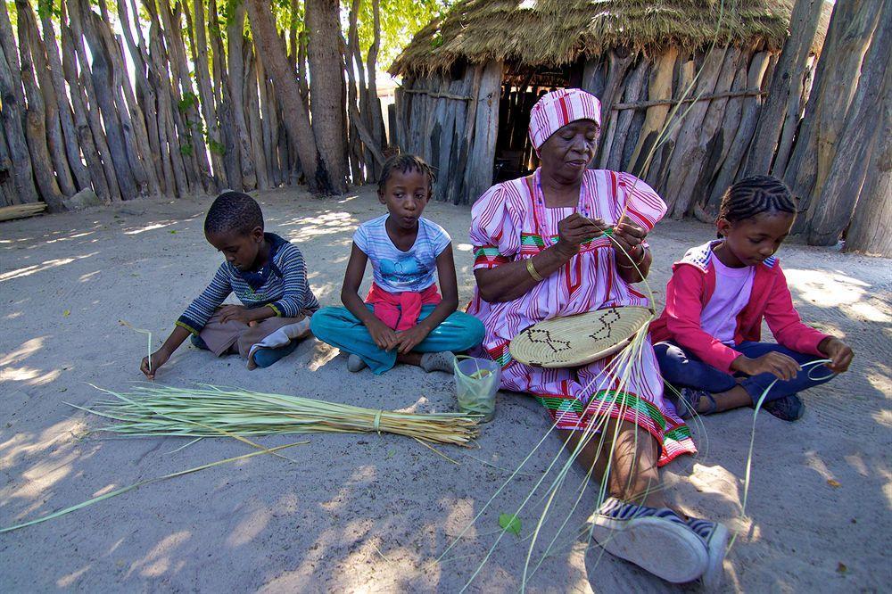 Ongula Village Homestead Lodge Ondangwa Bagian luar foto